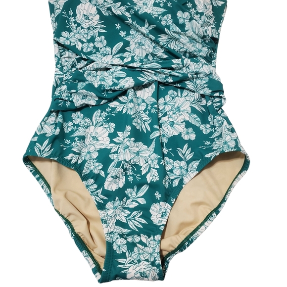 NEW Lands End Swim SlenderSuit Belted Sweetheart One Piece Bathing suit - Picture 5 of 16